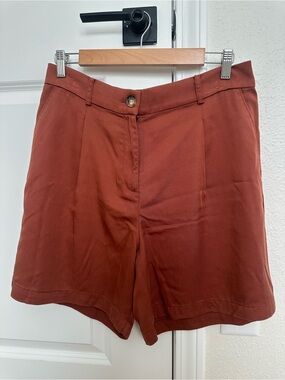 LOFT- The Emory Short Women's Shorts in Rust
